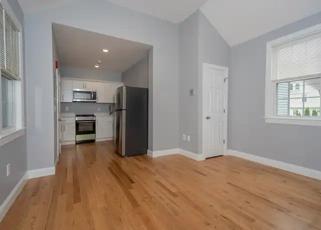 Property at 293 Fayette St Unit 16, Quincy, MA, 02170, 1 bed, 1 bath, [object Object]