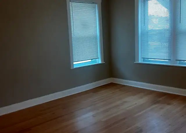 Property at 1118 W 90th St Unit 2, Chicago, IL, 60620, 1 bed, 1 bath, [object Object]