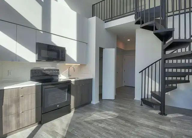 Property at 1404 Boylston Ave, Seattle, WA, 98122, 0 beds, 1 bath, [object Object]