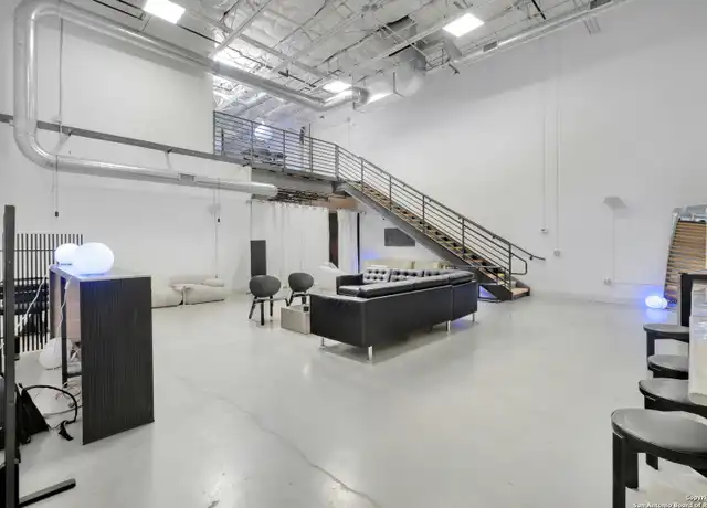 Property at 215 Coca-Cola Pl Unit 220, San Antonio, TX, 78219, 3 beds, 2.5 baths, [object Object]