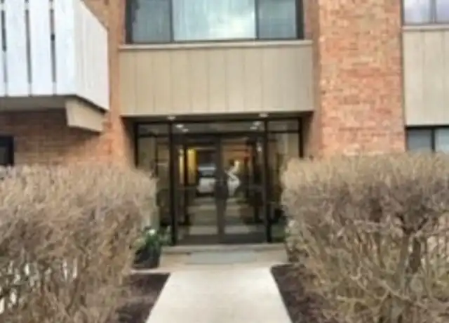 Property at 2000 Bayside Dr #114, Palatine, IL, 60074, 1 bed, 1 bath, [object Object]