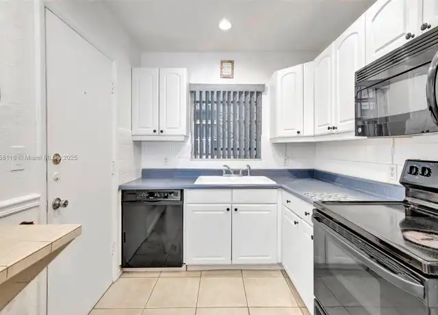 Property at 1939 Jefferson St #203, Hollywood, FL, 33020, 1 bed, 1 bath, [object Object]