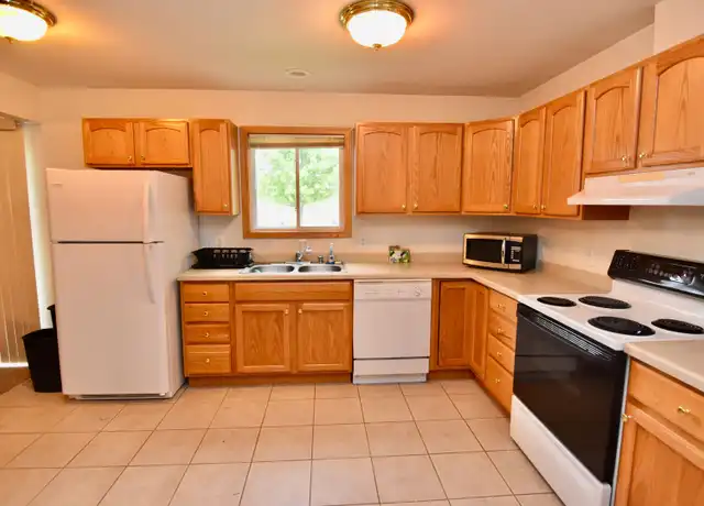 Property at 2014 7th St S Unit 2016, La Crosse, WI, 54601, 2 beds, 1 bath, [object Object]