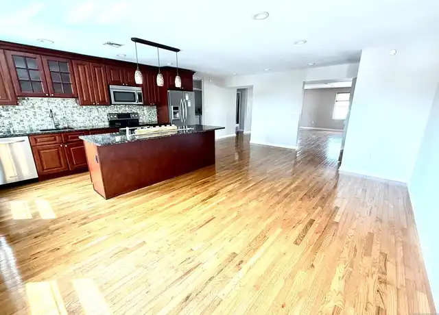 Property at 590 Union Blvd, Totowa, NJ, 07512, 2 beds, 2 baths, [object Object]