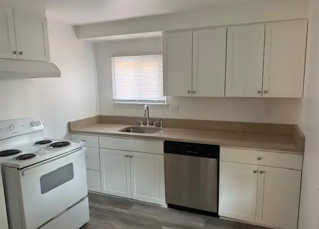Property at 7 New St, South Glens Falls, NY, 12803, 1 bed, 1 bath, [object Object]