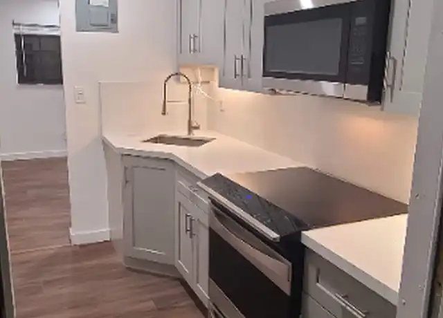 Property at 2911 NW 11th St, Fort Lauderdale, FL, 33311, 1 bed, 1 bath, [object Object]
