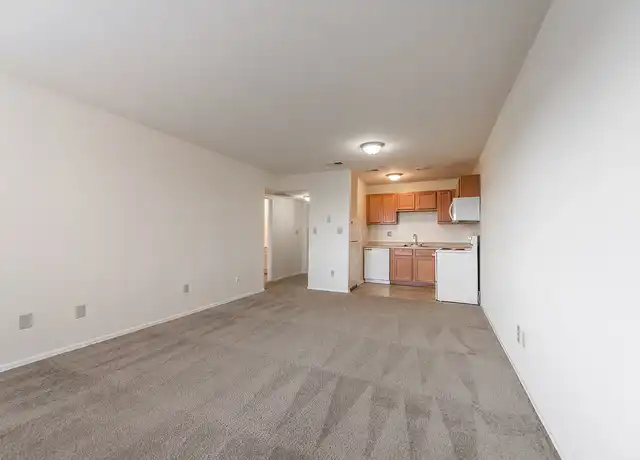 Property at 310 Oak St, Cincinnati, OH, 45219, 1 bed, 1 bath, [object Object]
