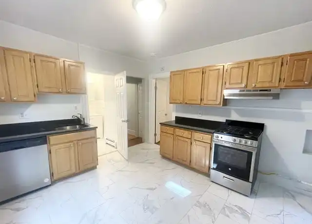Property at 22 Howell St Unit 3, Boston, MA, 02125, 4 beds, 1 bath, [object Object]