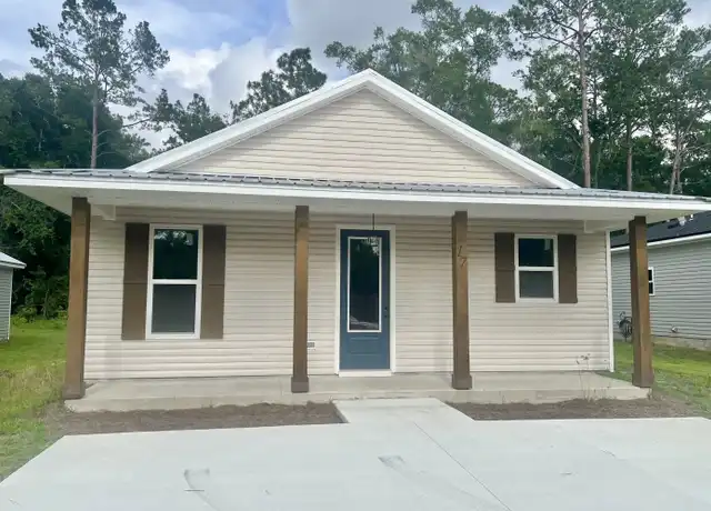 Property at 17 L M St, Crawfordville, FL, 32327, 3 beds, 2 baths, [object Object]