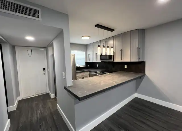 Property at 1630 Embassy Dr #306, West Palm Beach, FL, 33401, 1 bed, 1 bath, [object Object]