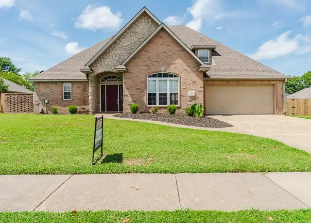 Property at 600 Cornell St, Bentonville, AR, 72712, 4 beds, 2.5 baths, [object Object]