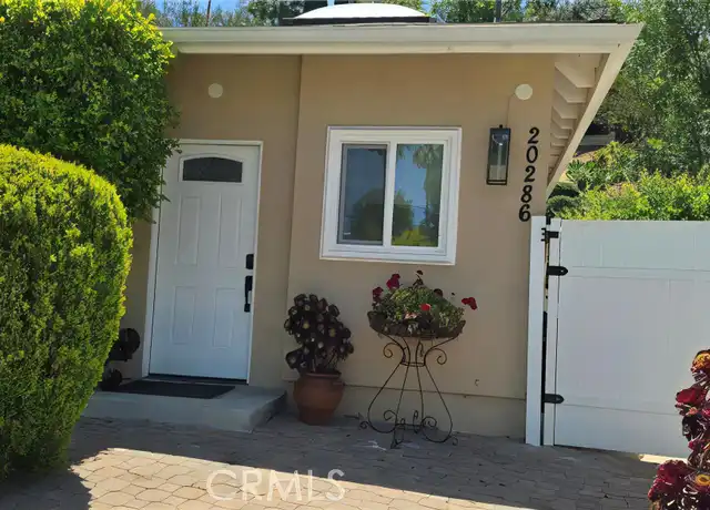 Property at 20284 Lorenzana Dr, Woodland Hills, CA, 91364, 1 bed, 1 bath, [object Object]