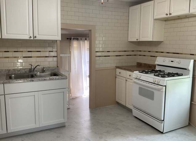 Photo of 105 N Jefferson St Unit 2, Batavia, IL 60510