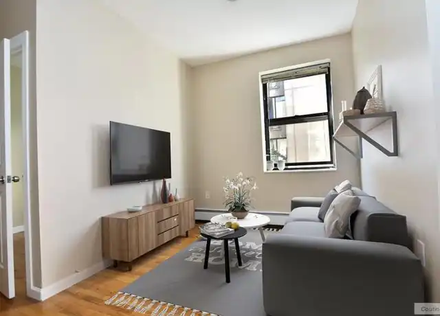 Property at 69 W 107th St Unit 4C, New York, NY, 10025, 4 beds, 2 baths, [object Object]