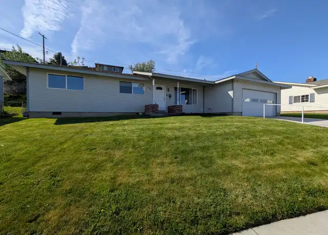 Property at 2236 SW Ladow Ave, Pendleton, OR, 97801, 3 beds, 2 baths, [object Object]
