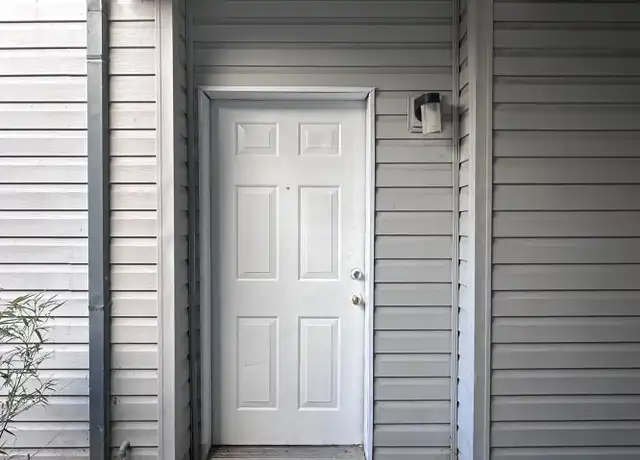 Property at 142 SE 160th Ave Unit 22, Portland, OR, 97233, 1 bed, 1 bath, [object Object]
