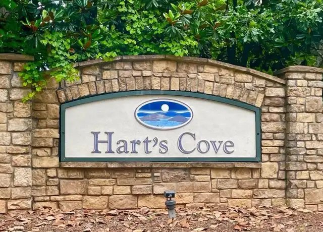 Property at 423 Harts Cove Way, Seneca, SC, 29678, 4 beds, 4 baths, [object Object]
