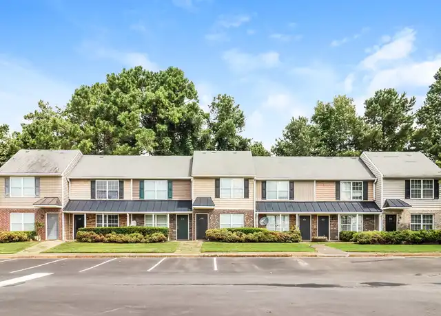 Property at 428 W I Pkwy, Dallas, GA, 30132, 2 beds, 1.5 baths, [object Object]