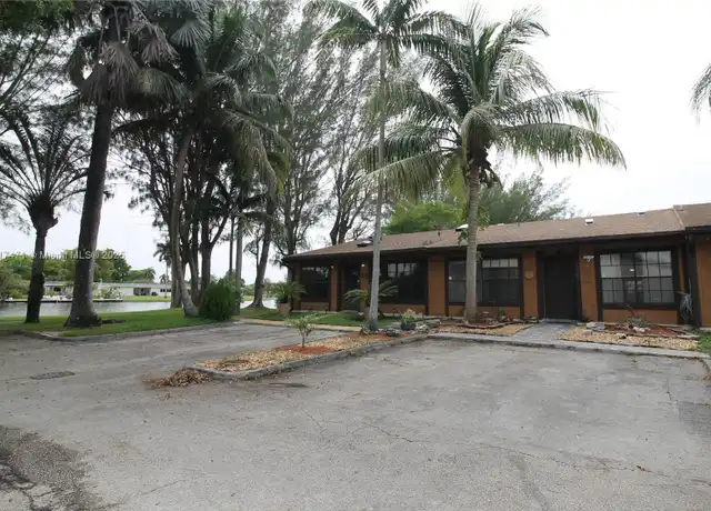 Property at 10351 Juniper Ct Unit 10351, Pembroke Pines, FL, 33026, 2 beds, 2 baths, [object Object]