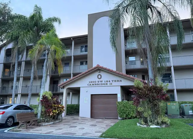 Property at 1200 SW 124th Ter Unit 107 0, Pembroke Pines, FL, 33027, 2 beds, 2 baths, [object Object]