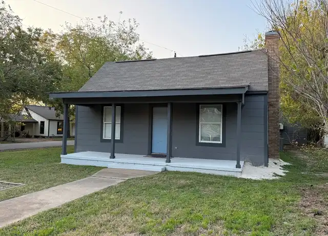 Property at 208 W Duncan St, Bryan, TX, 77801, 5 beds, 2 baths, [object Object]