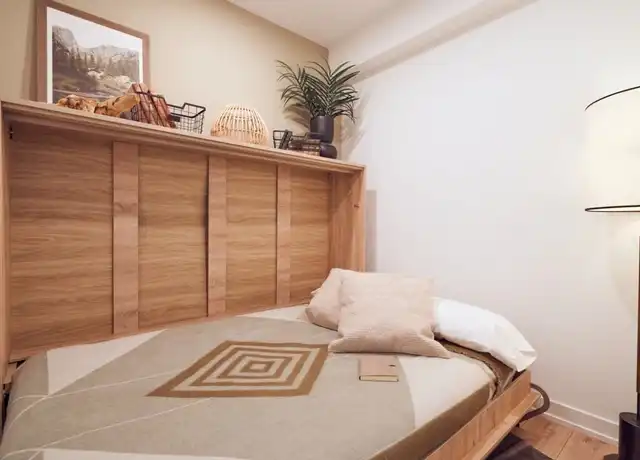 Property at 369 W Grand Ave Unit 1-1DEN, Chicago, IL, 60654, 1 bed, 1 bath, [object Object]