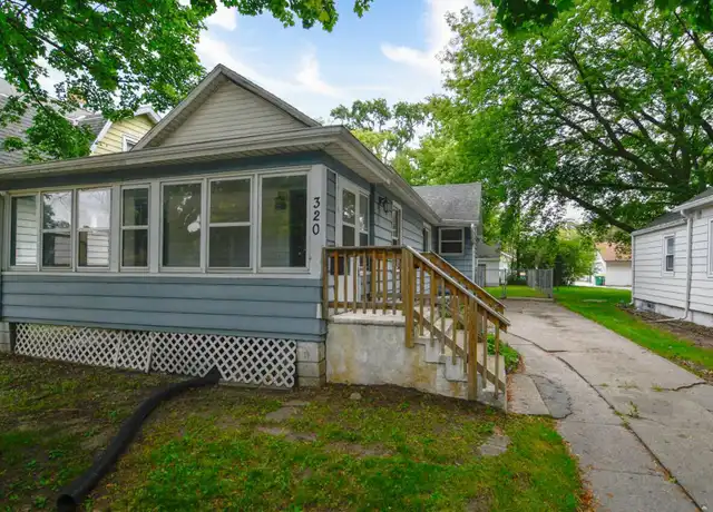 Property at 320 N Ashland Ave, Green Bay, WI, 54303, 4 beds, 1 bath, [object Object]