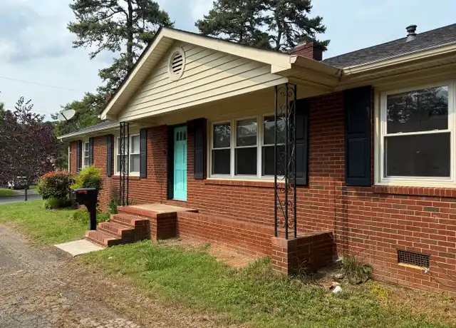 Property at 1510 Woodhill Ln, Charlotte, NC, 28205, 2 beds, 1 bath, [object Object]