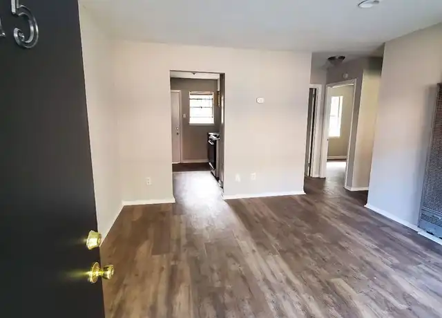 Property at 605 E McLemore Ave Unit 13, Memphis, TN, 38106, 2 beds, 1 bath, [object Object]