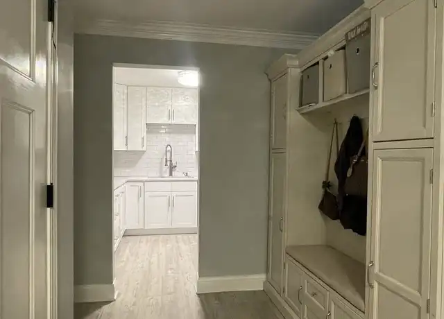Property at 4731 Saint Joseph Creek Rd Unit 2B, Lisle, IL, 60532, 1 bed, 1 bath, [object Object]