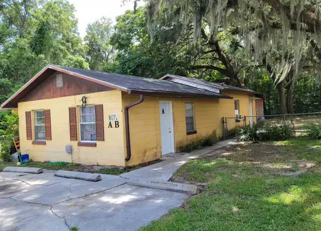 Property at 907 Nebraska St, Leesburg, FL, 34748, 1 bed, 1 bath, [object Object]