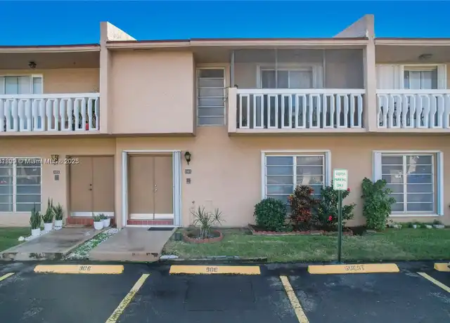 Property at 17190 SW 94th Ave #906, Palmetto Bay, FL, 33157, 4 beds, 2.5 baths, [object Object]