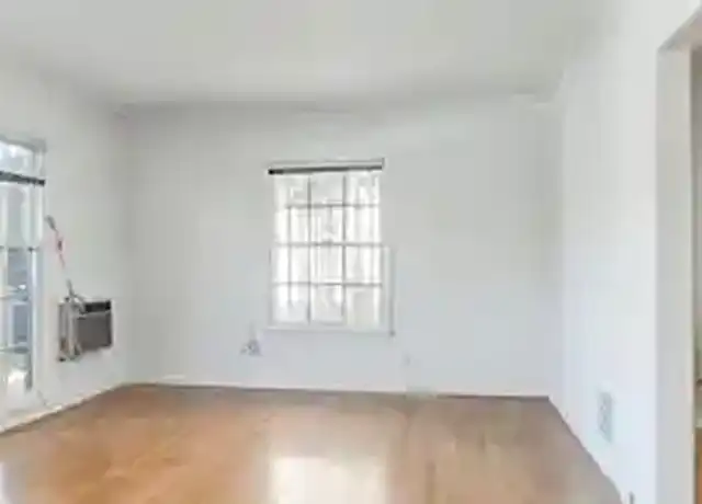 Property at 142 N Hamilton Dr, Beverly Hills, CA, 90211, 1 bed, 1 bath, [object Object]