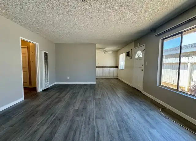 Property at 3961 Howard Ave Unit 3963, Los Alamitos, CA, 90720, 2 beds, 1 bath, [object Object]