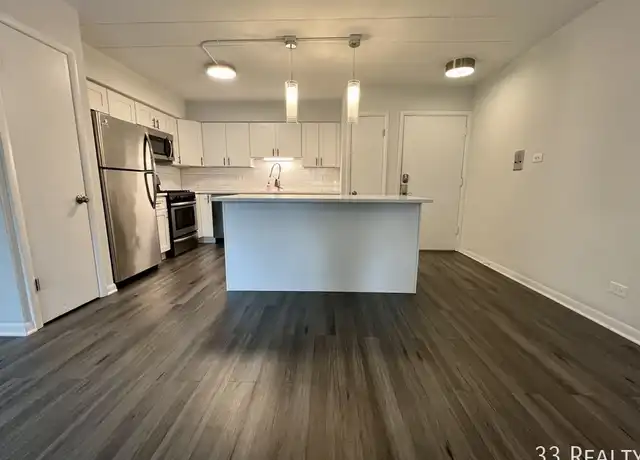 Property at 30 S Spring Ave Unit 105, La Grange, IL, 60525, 1 bed, 1 bath, [object Object]