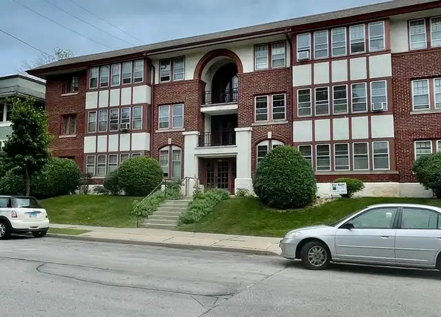Property at 2011 E Park Pl Unit 02, Milwaukee, WI, 53211, 1 bed, 1 bath, [object Object]