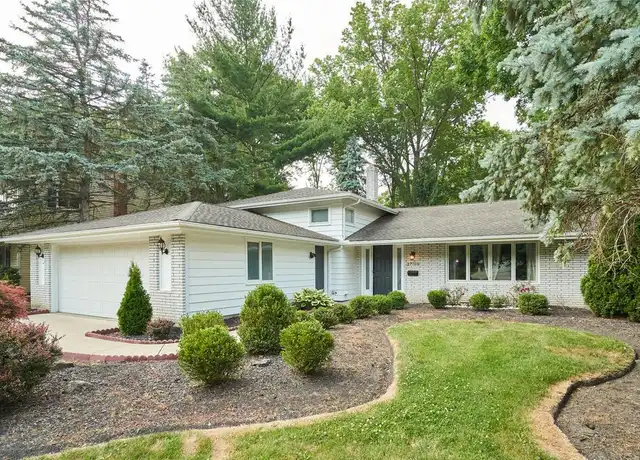 Property at 27798 Edgepark Dr, North Olmsted, OH, 44070, 3 beds, 2.5 baths, [object Object]