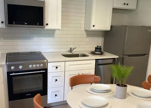 Property at 103 S Policy St Unit 2, Salem, NH, 03079, 1 bed, 1 bath, [object Object]