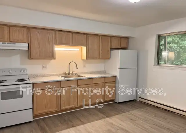 Property at 3241 S Douglas Ave, Springfield, IL, 62704, 2 beds, 1 bath, [object Object]