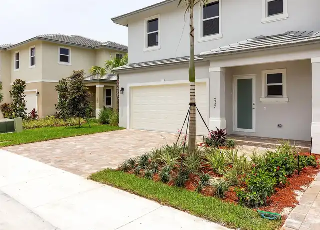 Property at 6975 Pines Cir #33, Coconut Creek, FL, 33073, 3 beds, 2.5 baths, [object Object]