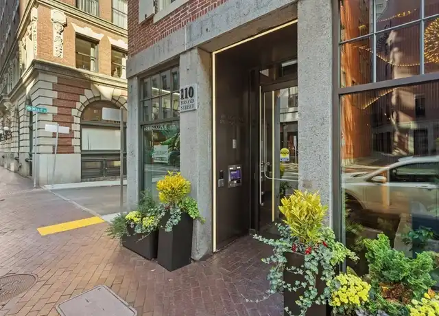 Property at 110 Broad St #1002, Boston, MA, 02110, 2 beds, 2 baths, [object Object]
