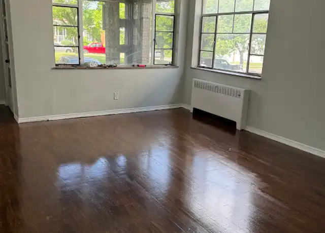Property at 775 N Fred Shuttlesworth Cir Unit 4, Cincinnati, OH, 45229, 2 beds, 1 bath, [object Object]