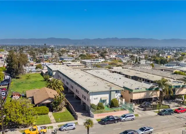 Property at 1451 W 105th St Unit 2, Los Angeles, CA, 90047, 2 beds, 1.5 baths, [object Object]