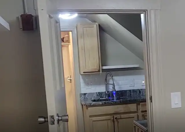 Property at 68 Clay St Unit 3L, Central Falls, RI, 02863, 1 bed, 1 bath, [object Object]