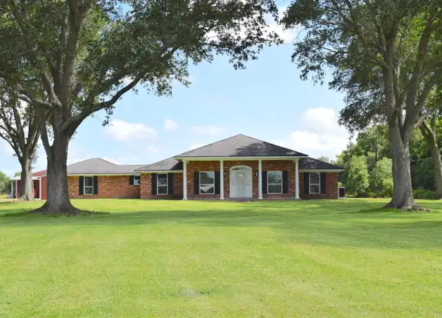 Property at 17647 Wise Rd, Winnie, TX, 77665, 3 beds, 3 baths, [object Object]