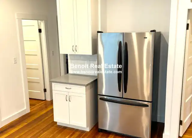 Property at 8 Waldo Ave Unit 1, Somerville, MA, 02143, 3 beds, 1 bath, [object Object]