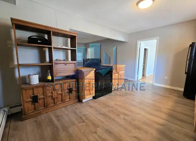 Property at 106 Webster St Unit 1, Lewiston, ME, 04240, 4 beds, 1 bath, [object Object]