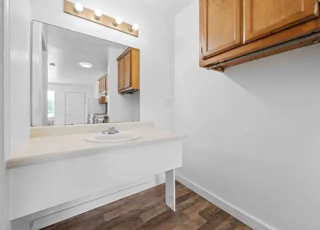 Property at 636 Frankie Matthew Dr Unit 10, Waldron, AR, 72958, 1 bed, 1 bath, [object Object]