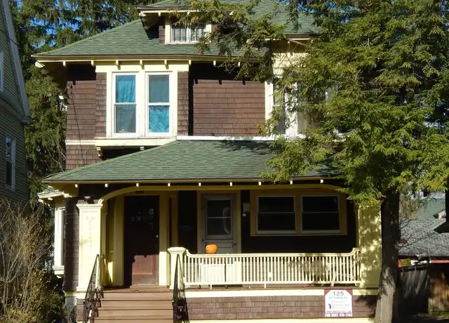 Property at 125 Victoria Pl, Syracuse, NY, 13210, 5 beds, 1.5 baths, [object Object]