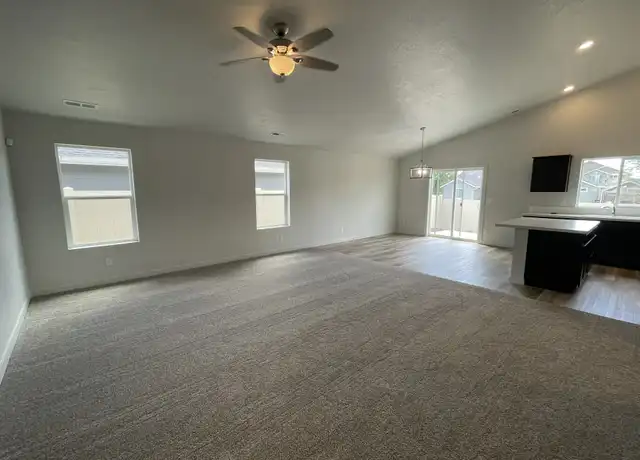 Property at 1167 N Bowknot Lake Ave, Star, ID, 83669, 4 beds, 2 baths, [object Object]